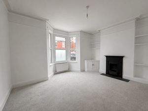 Lounge- click for photo gallery